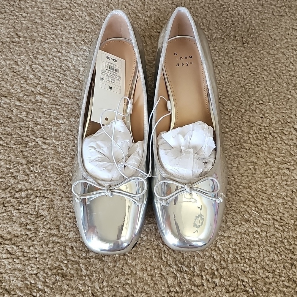 A New Day Women's Silver Ballet Pumps Size 9 - Picture 2 of 5